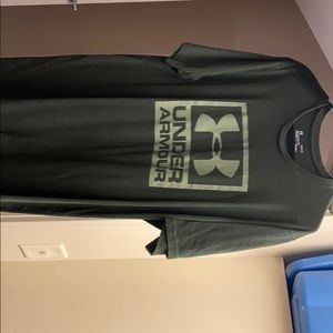 Underarmour shirt
